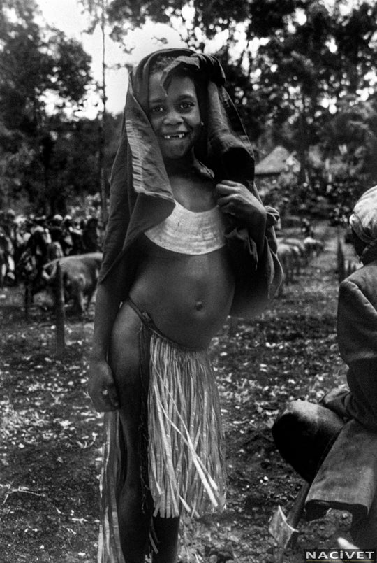 B153-04-BW951